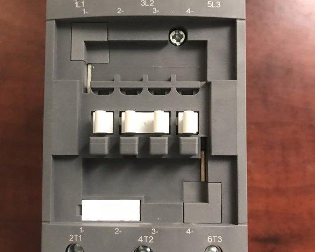 KHỞI ĐỘNG TỪ 24VDC 3P 80A ABB - AF80-30-00-11